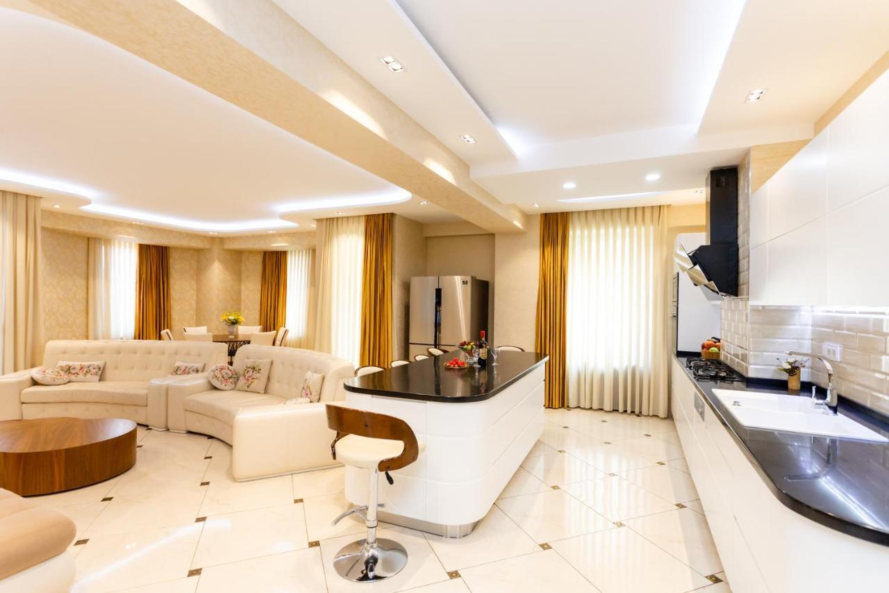 Central Cozy 3Bd-2Bath Apartment Tbilissi Extérieur photo