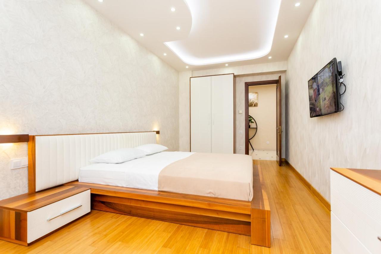 Central Cozy 3Bd-2Bath Apartment Tbilissi Extérieur photo